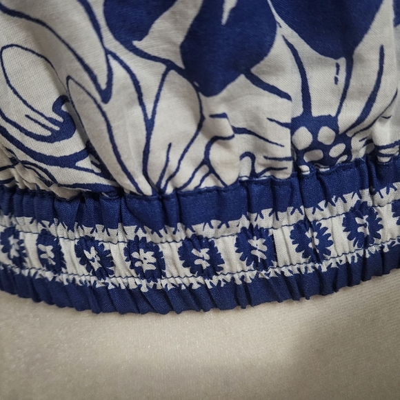 JAPNA Floral Embroidered Crop Top in Blue and White. Size Small NWT - Picture 6 of 12